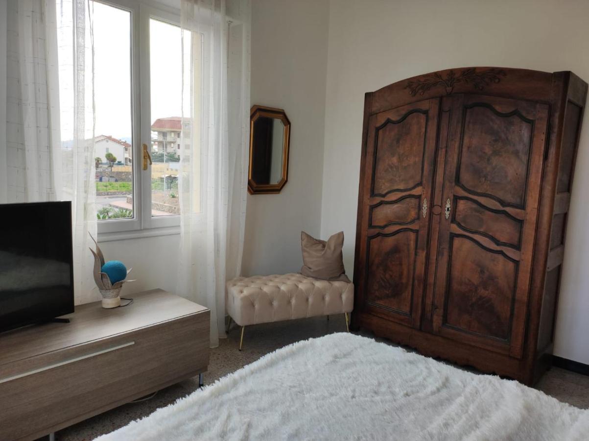 Appartamento Vicino Al Mare Con Parcheggio 里瓦利古雷 外观 照片