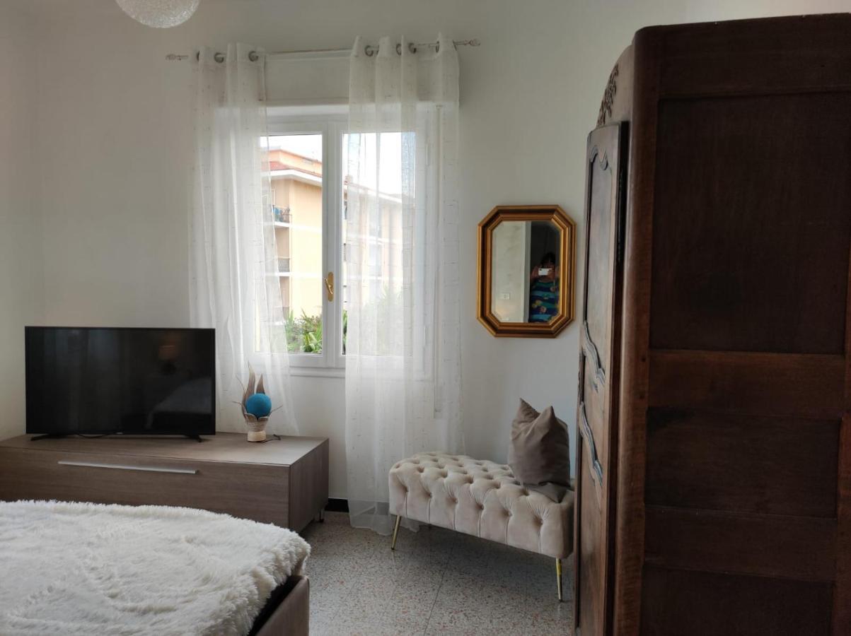 Appartamento Vicino Al Mare Con Parcheggio 里瓦利古雷 外观 照片